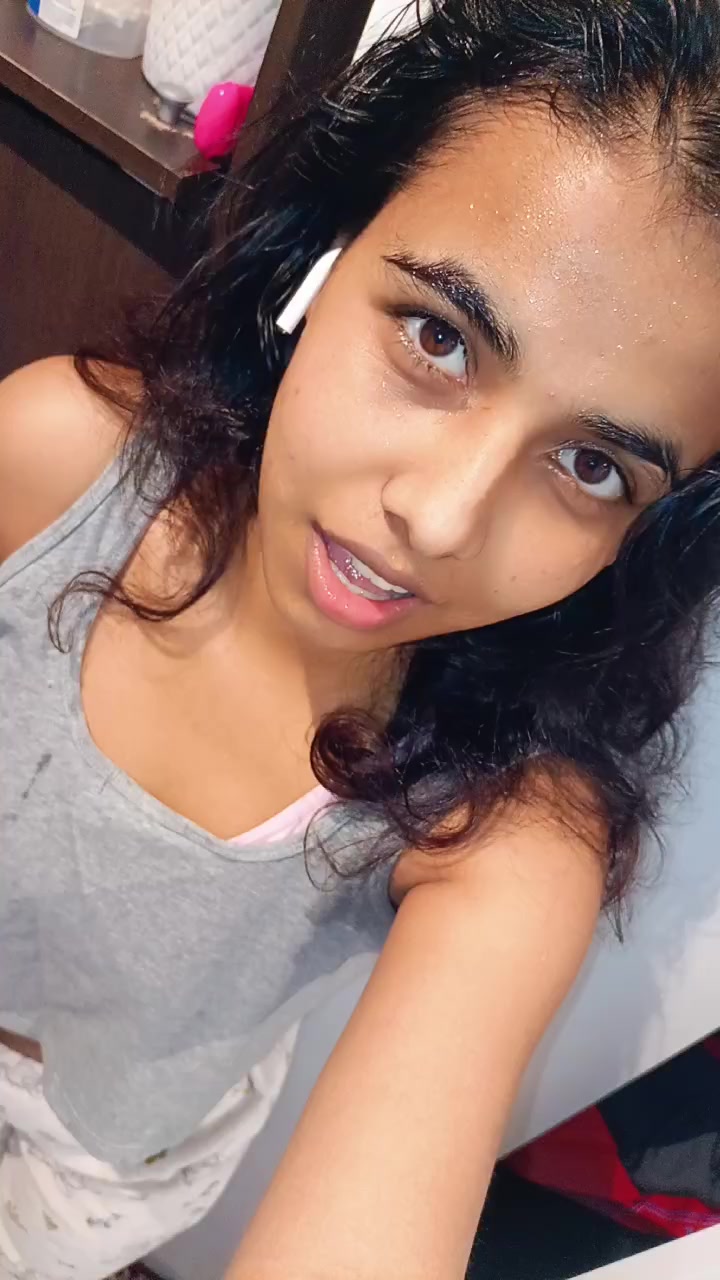 @अरुणा 😊