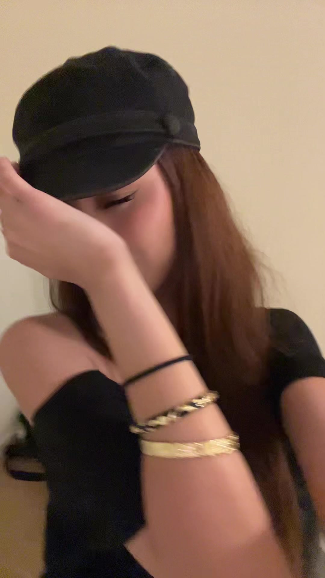 @๐๐ก๐๐ซ
