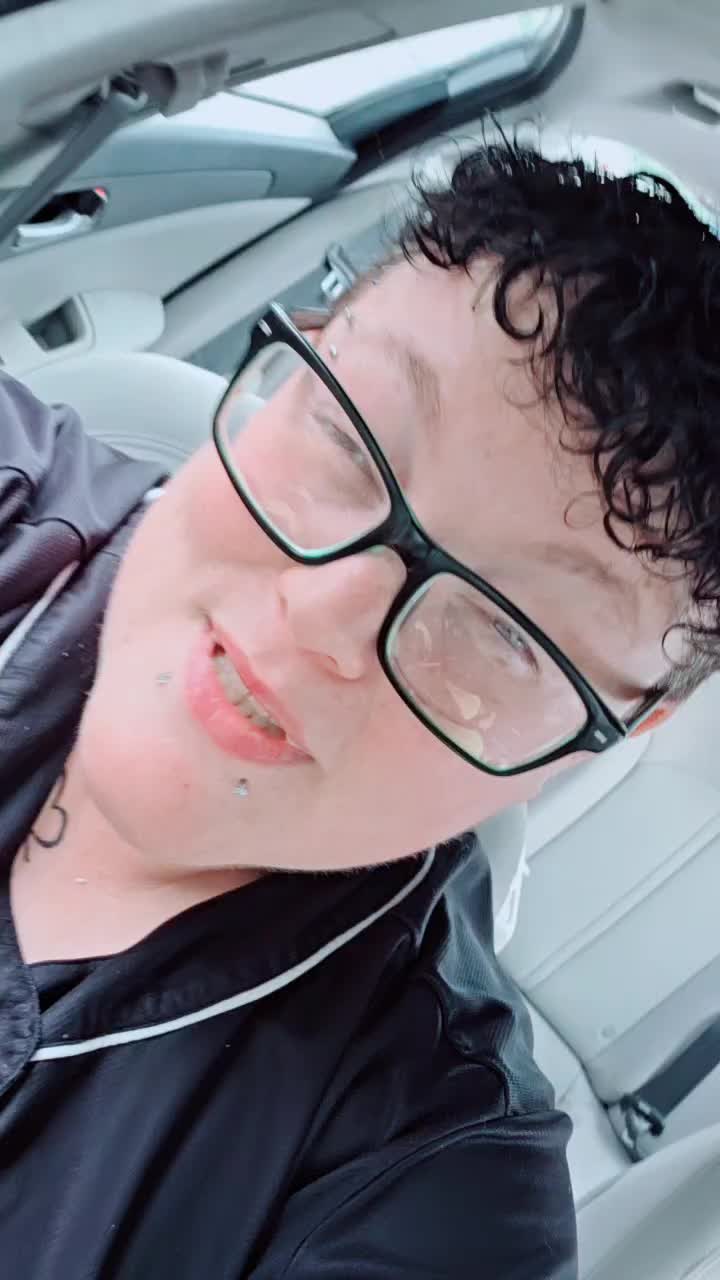 @KingSteph👑🤙🌈