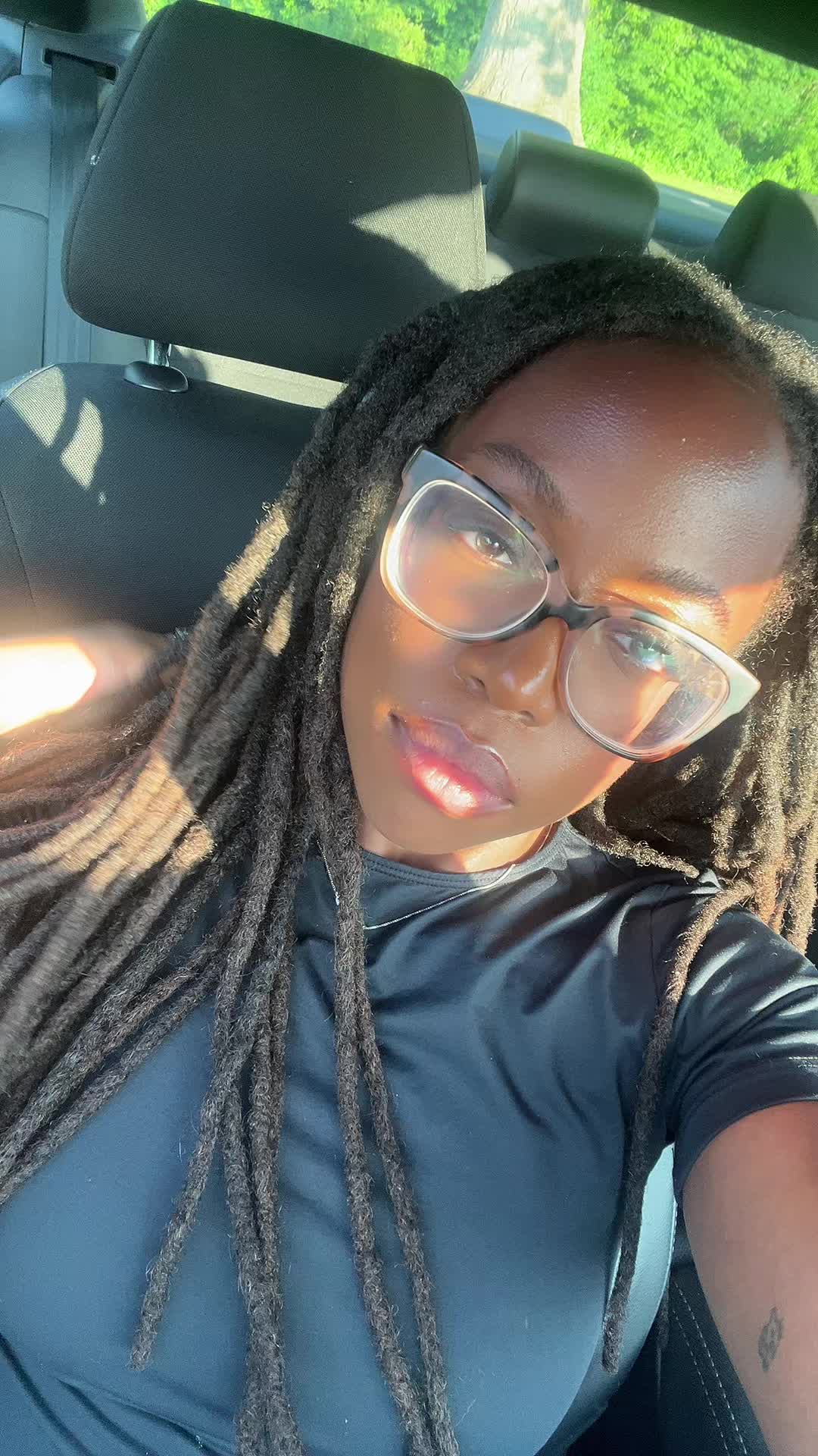 @velvetsparkles99