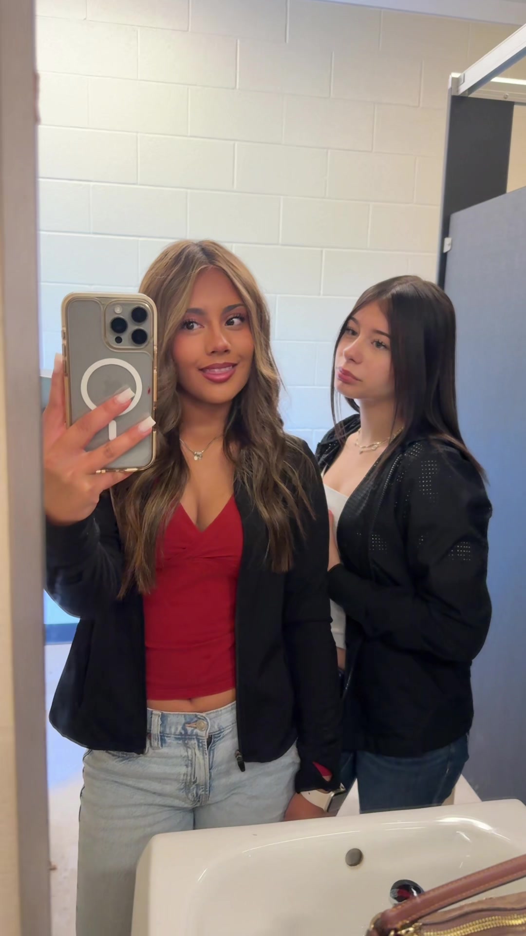 @kayleearellanoo241