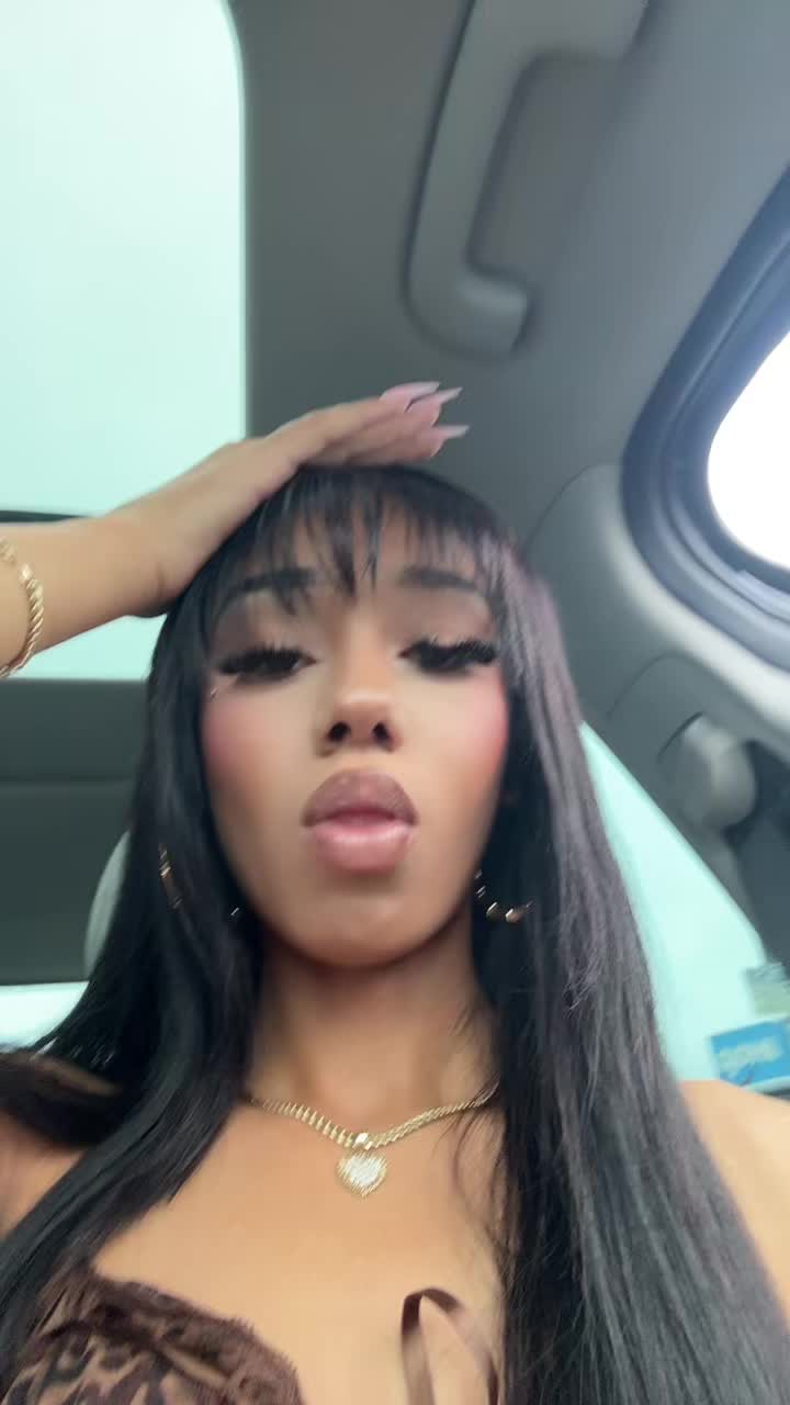 @chaarissmaa