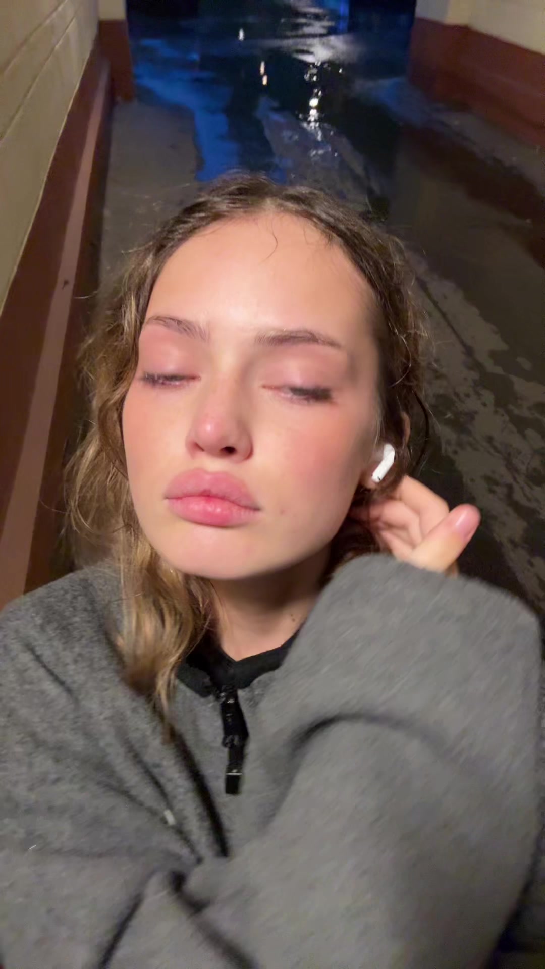 @OYYEEVA
