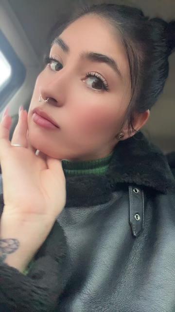 @angieurtubey