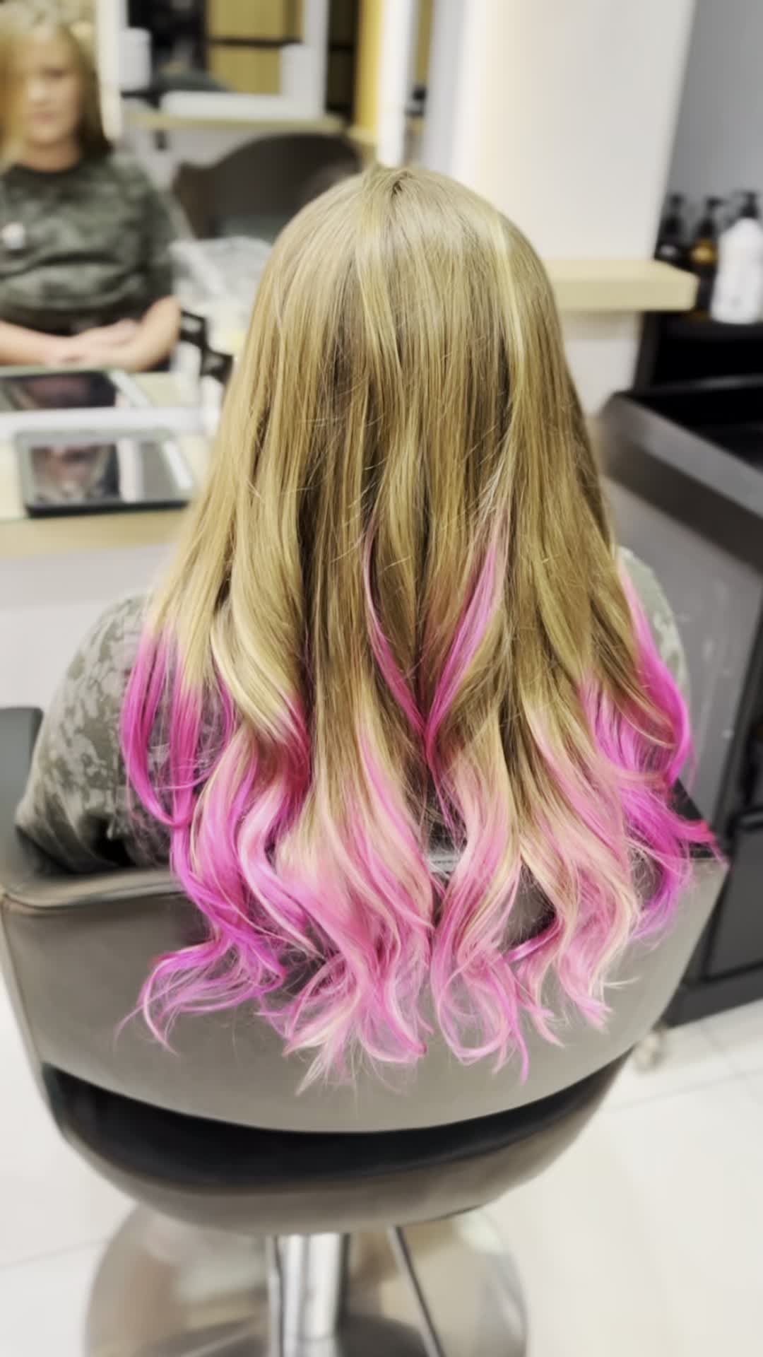 @HairByBillie