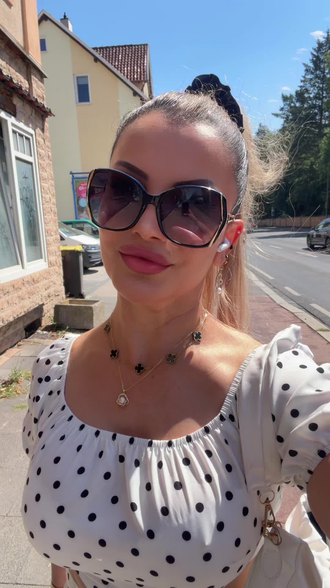 @Emoş💗