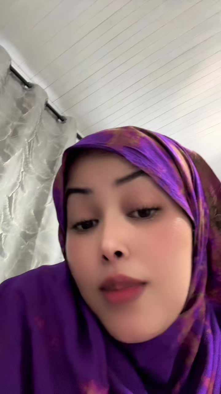 @queencatuuti143