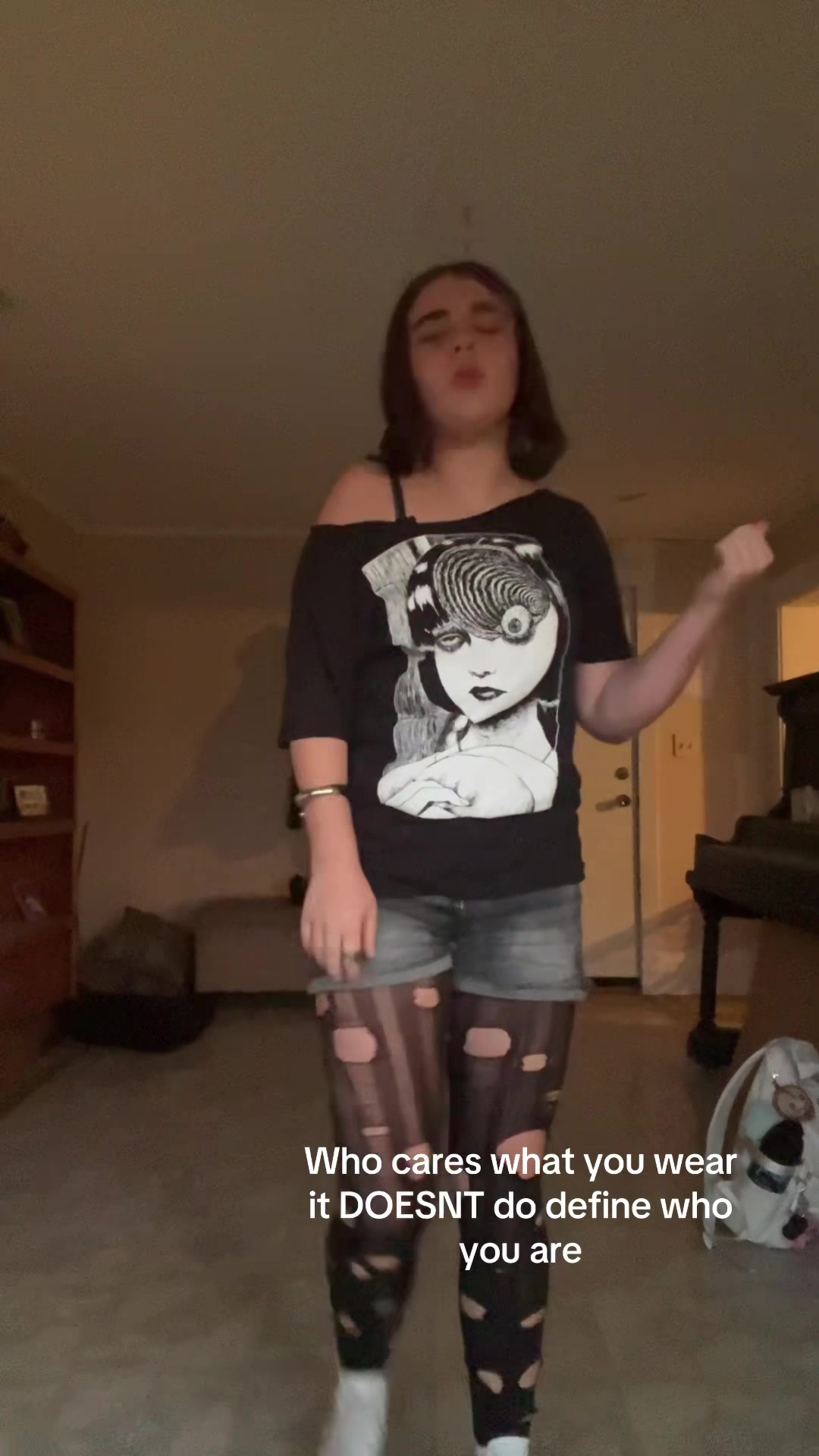 @👻