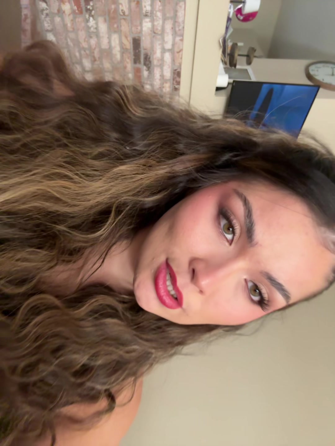 @leilanerss