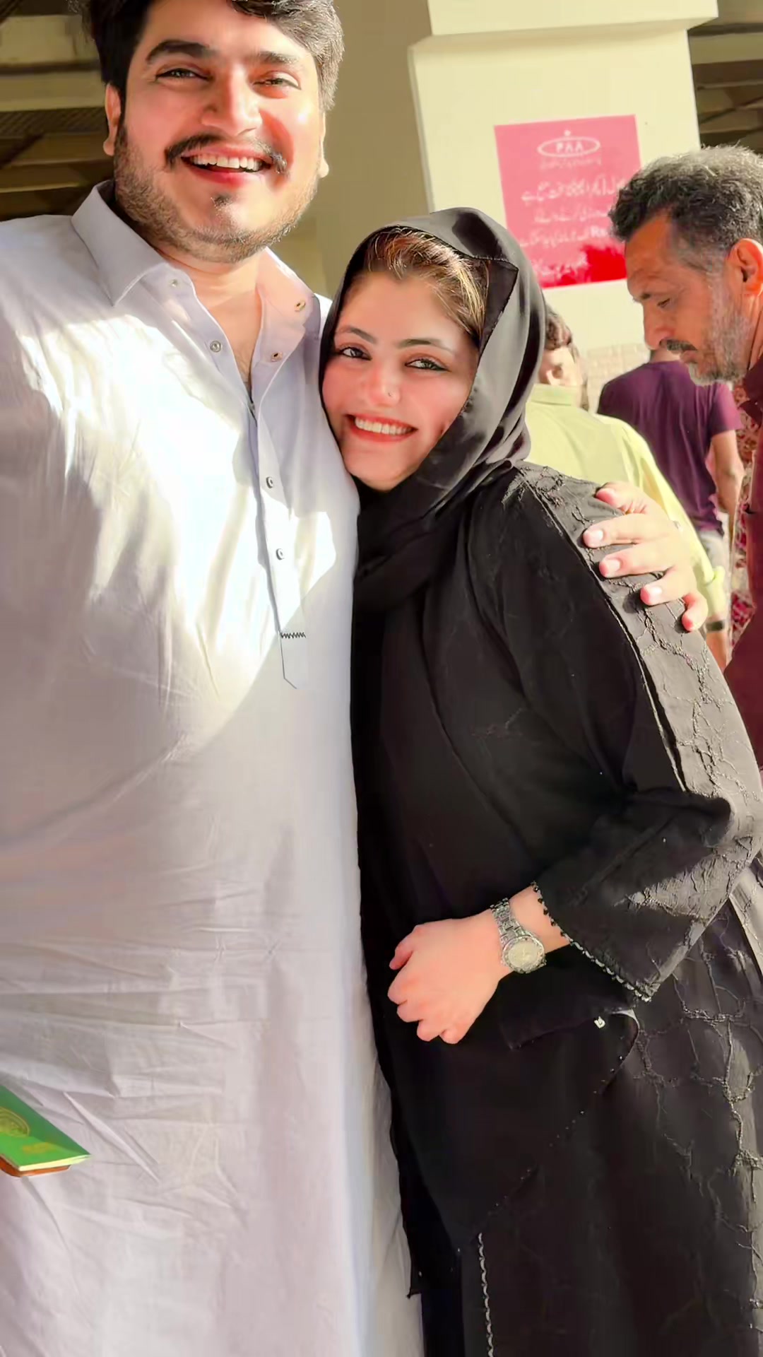 @Fari Baloch