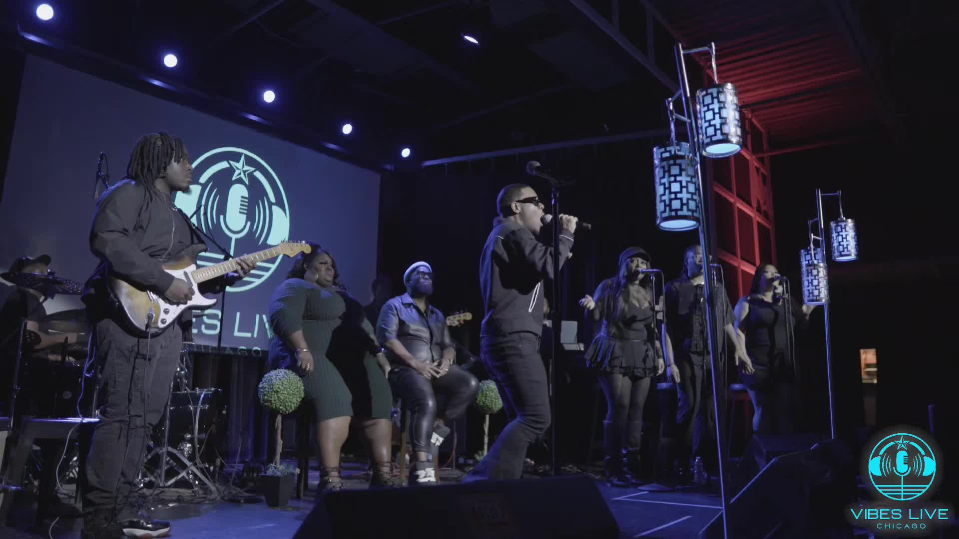@VIBES LIVE CHICAGO