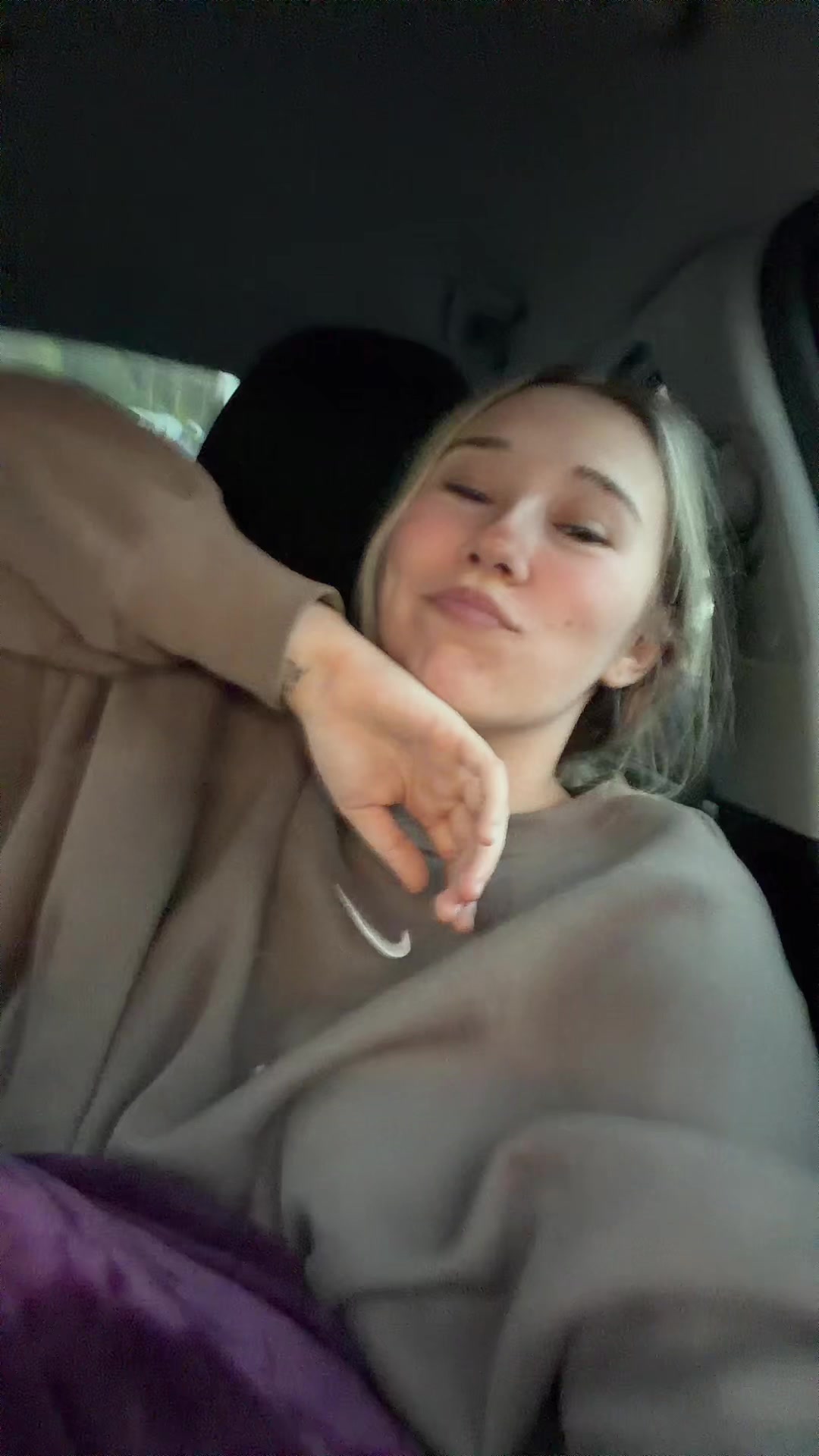 @marienoelle1773