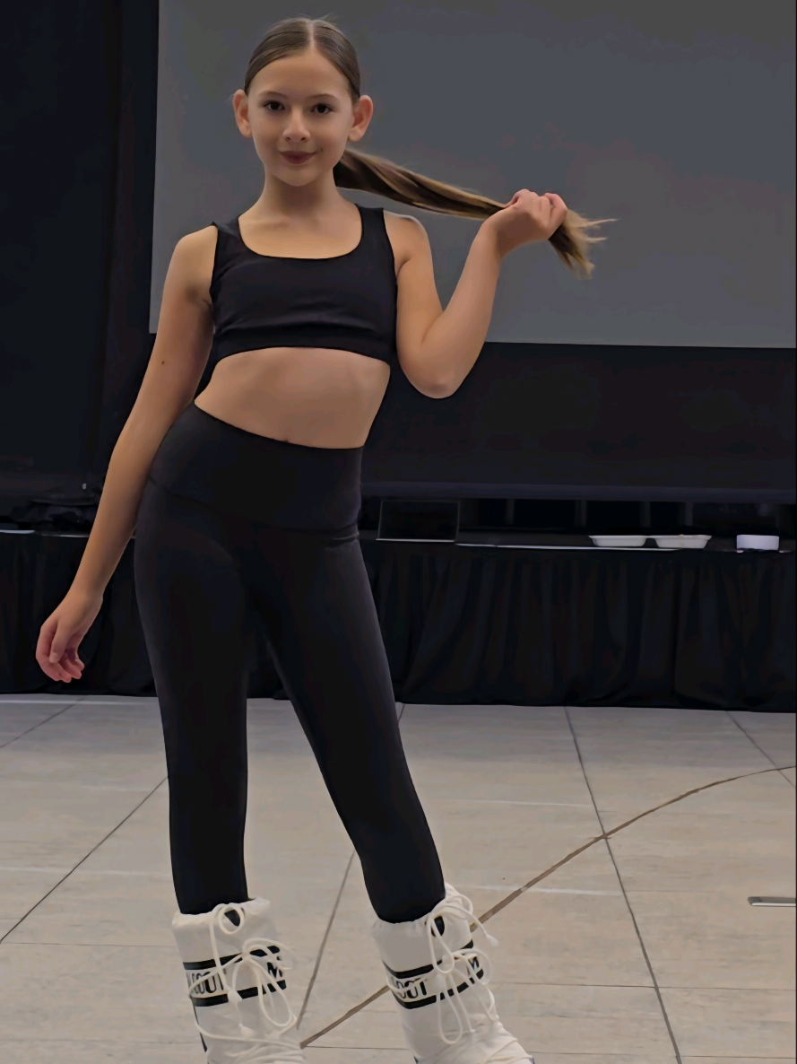 @AnnaNicole