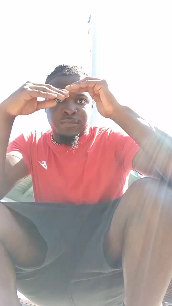 @YoungTobbie