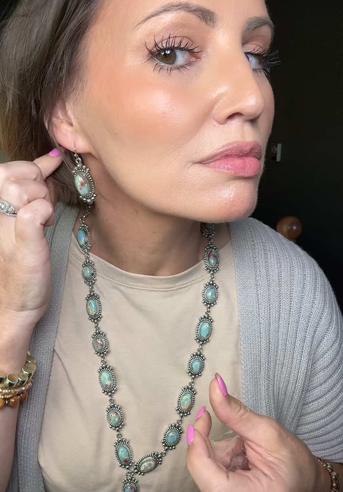 @LindseyB