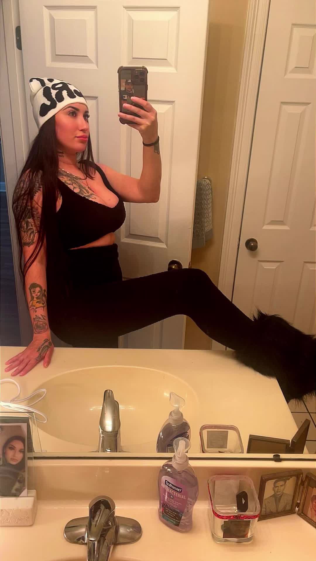 @Destynee Sanchez