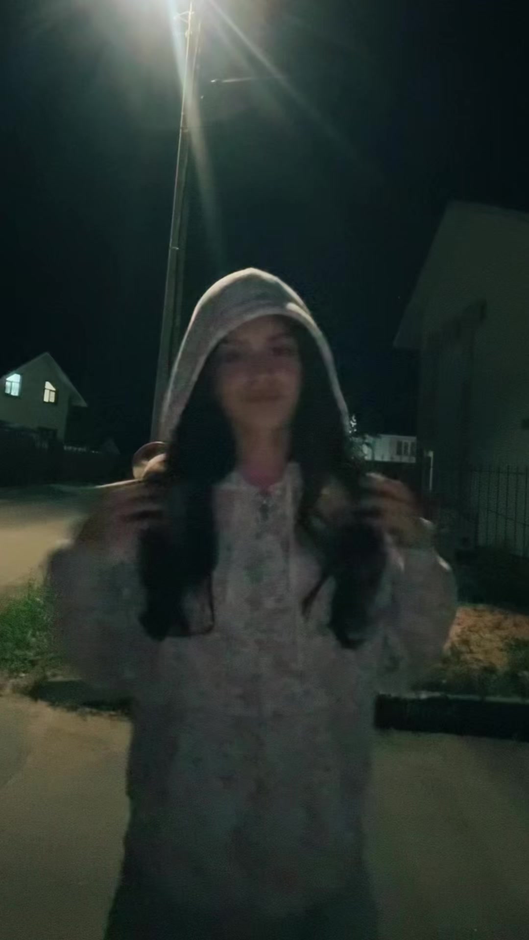 @uliqwh.
