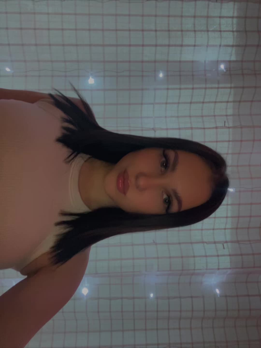 @🫦