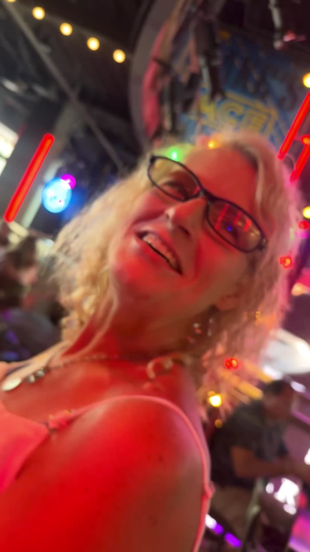 @BobbiDeede