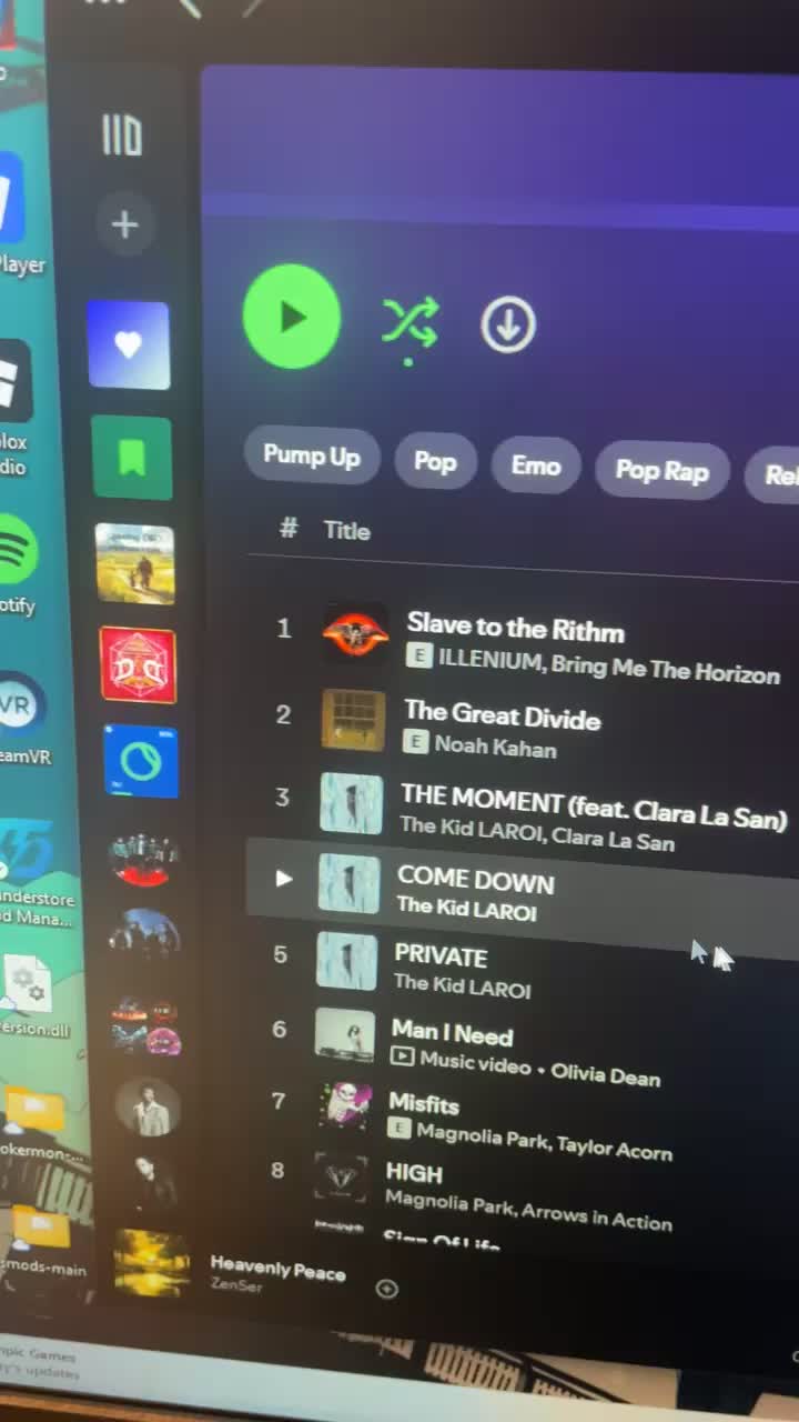 @DailyRandomSongs