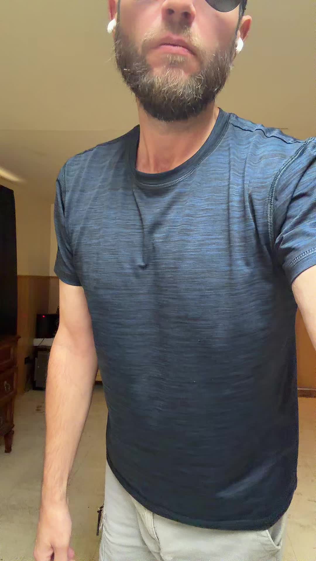 @elliotks