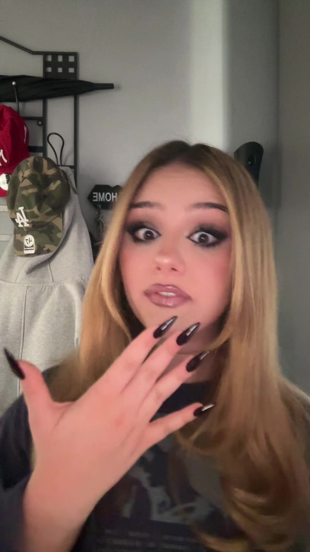 @notalejandra