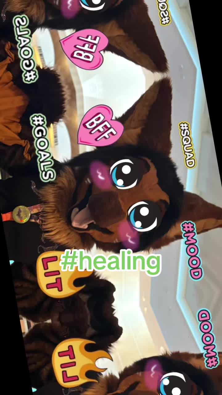 @Chai 🦇🖤