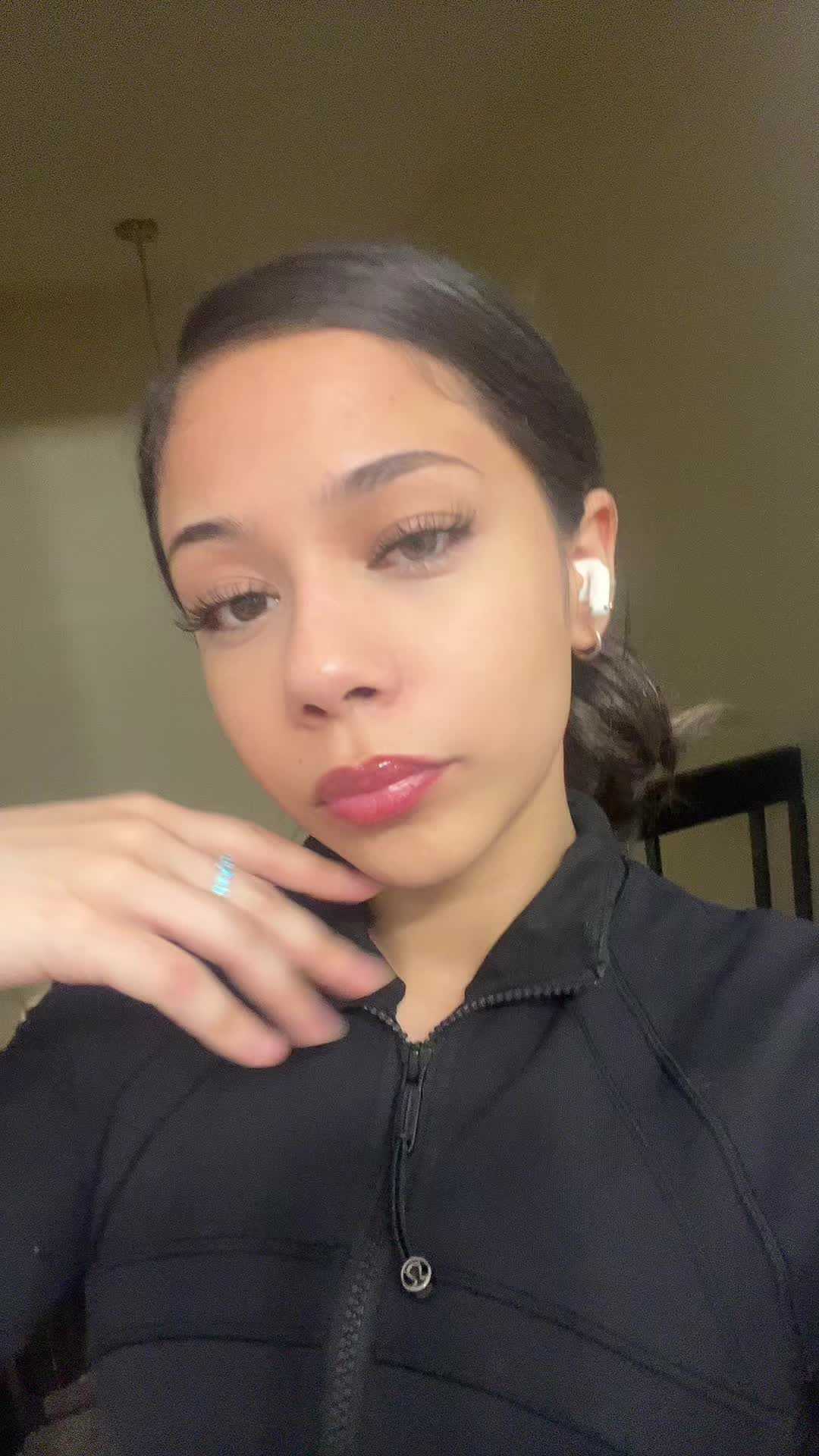 @e