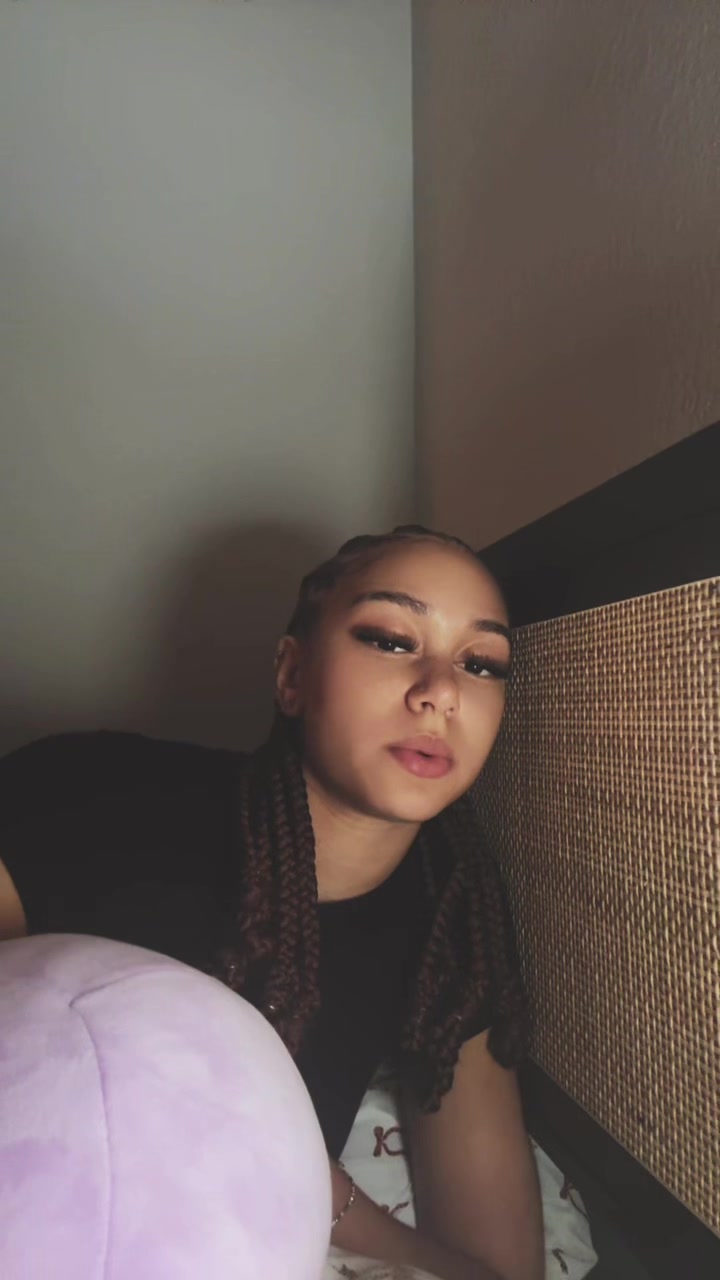 @🤎