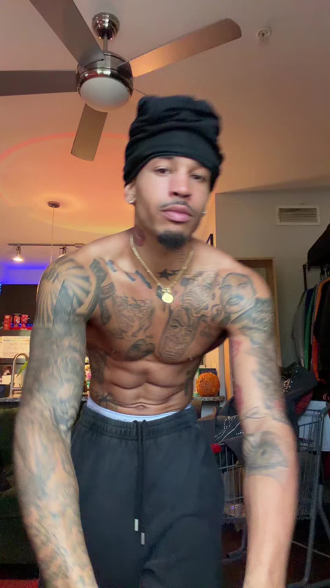 @DommD4L