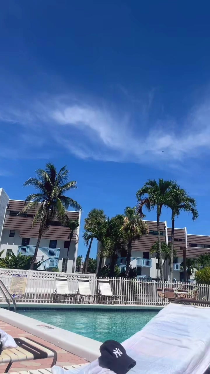 @Mia