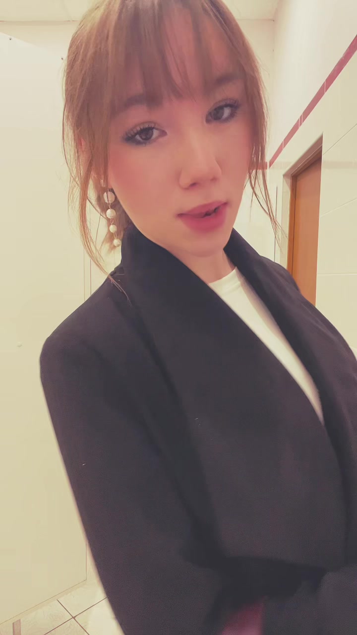 @karishh
