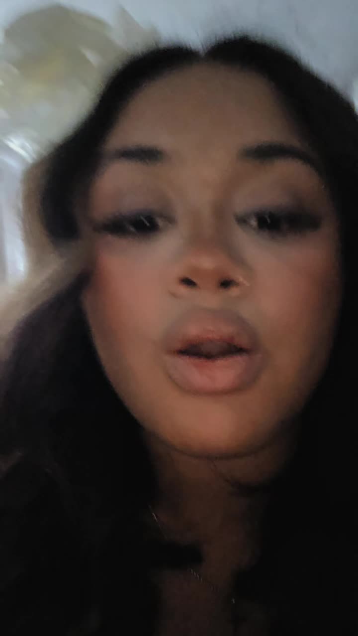 @Ayoko
