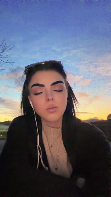@itshallegracee