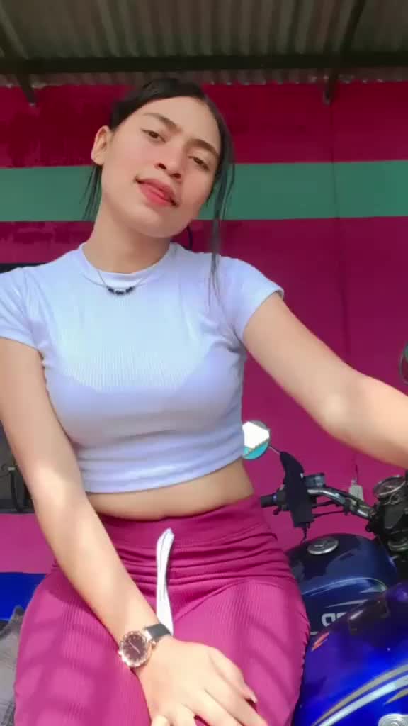 @Alejandra🌙