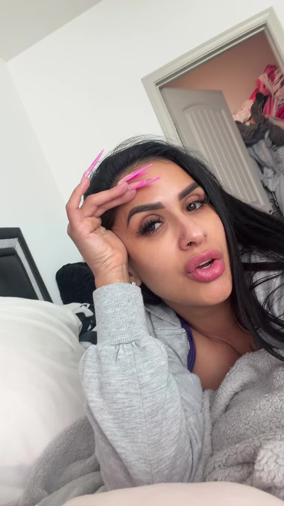 @Queen Jayyy