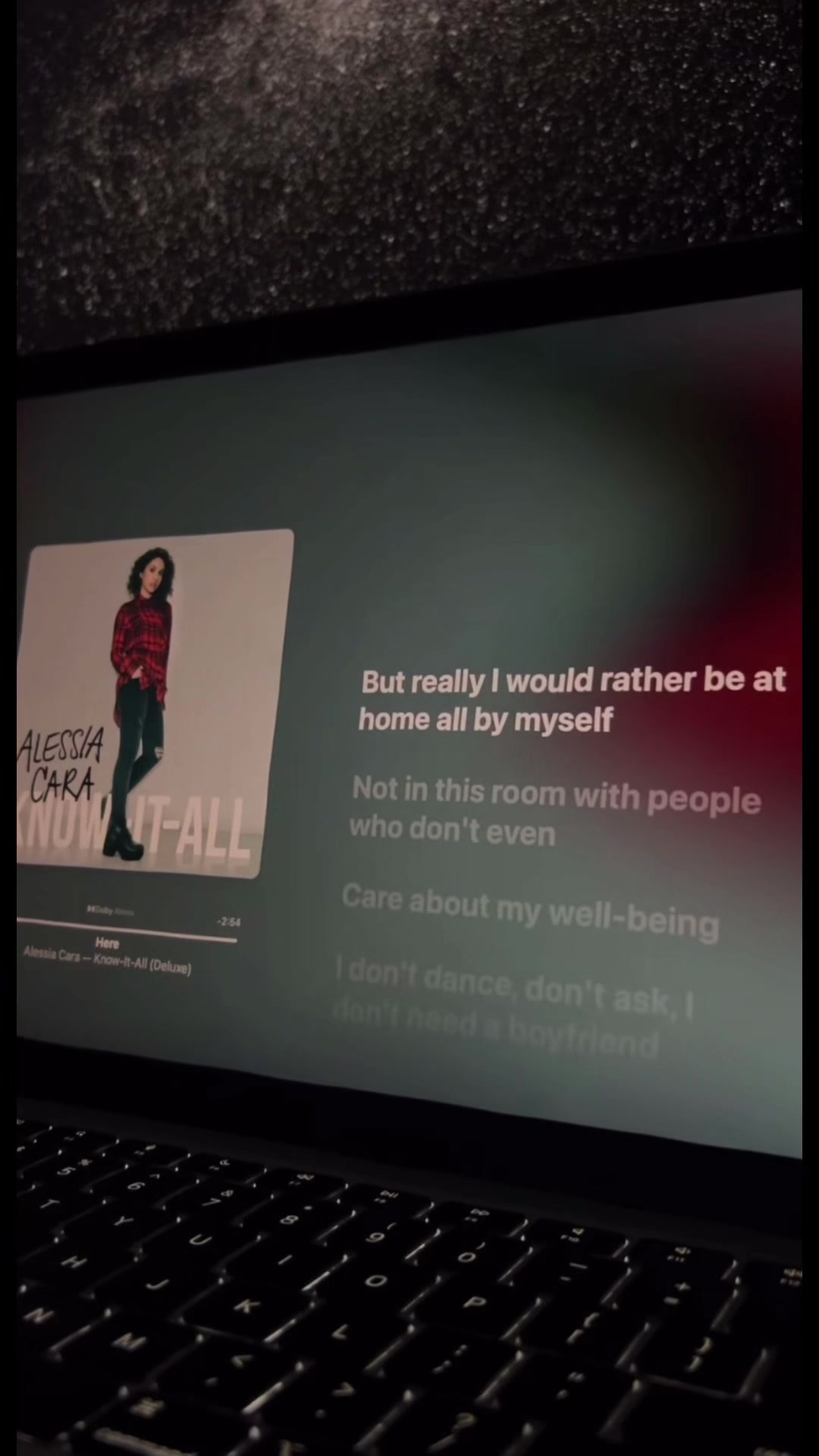 @.🎧.