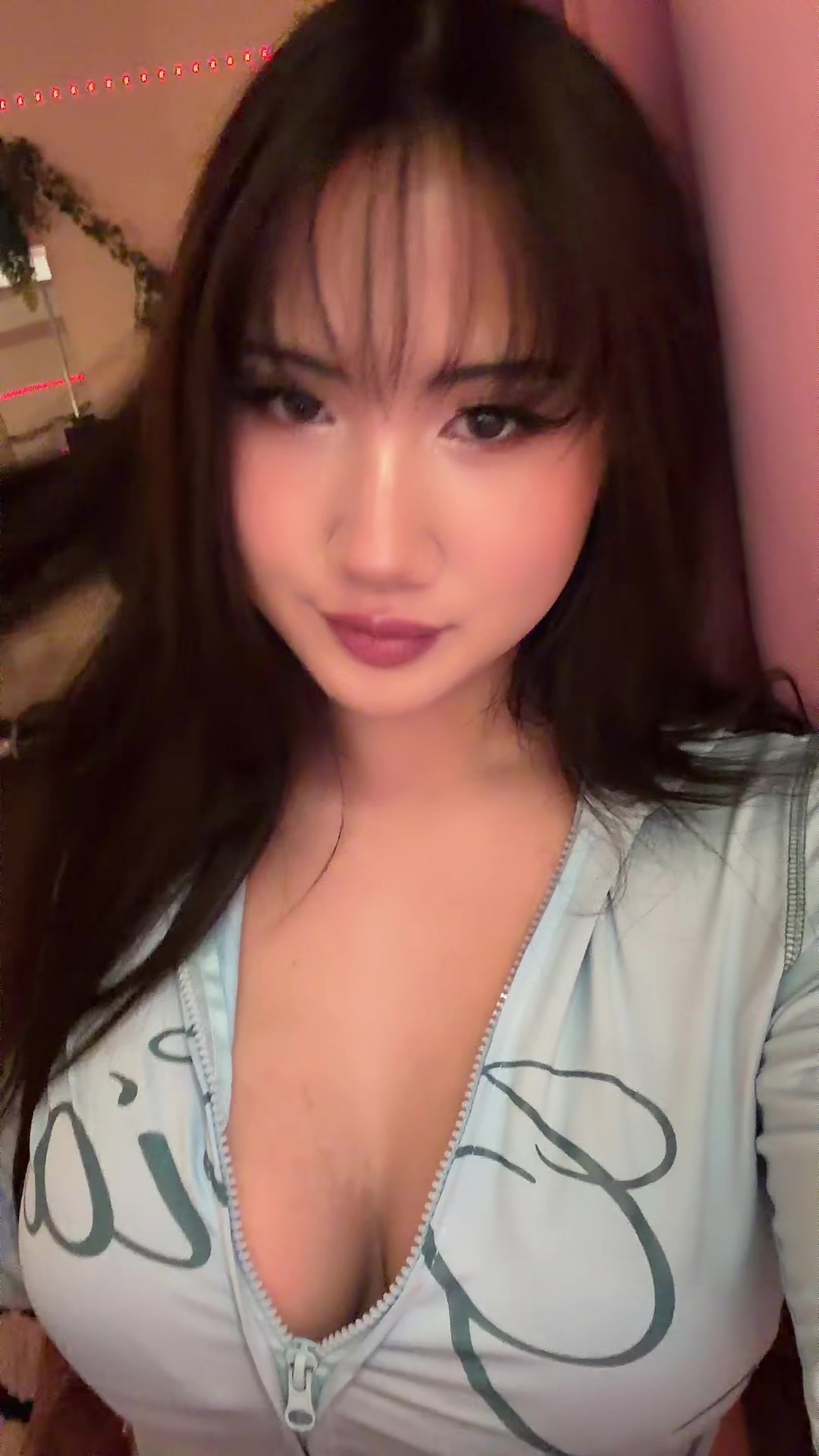 @Hana