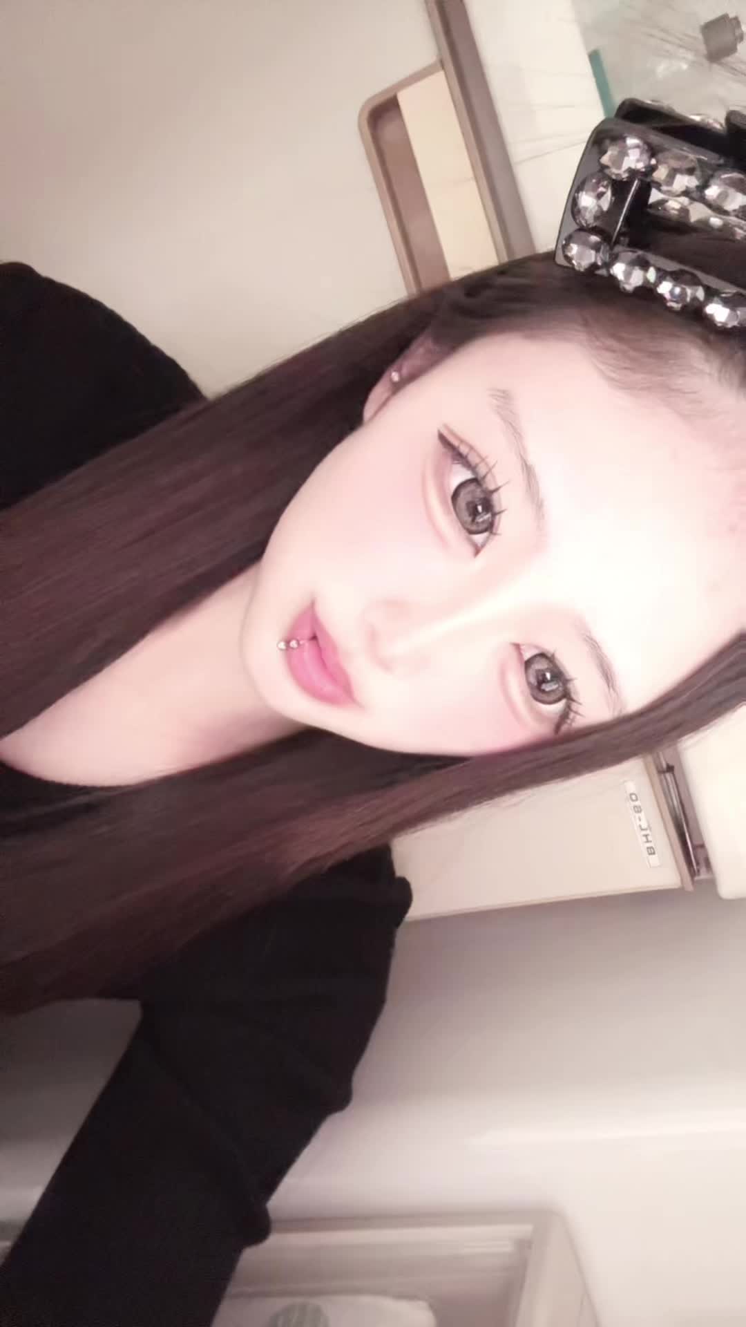 @にーにゃ