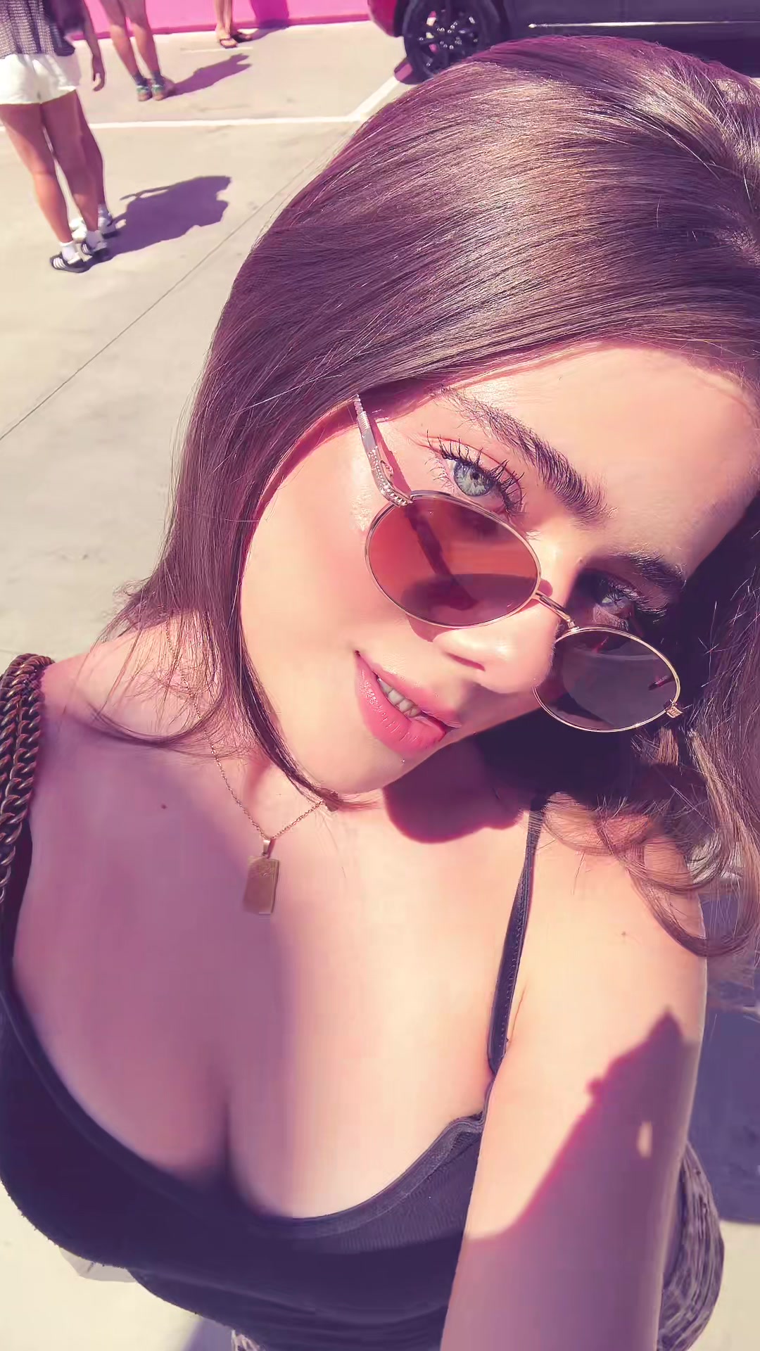 @Isabella