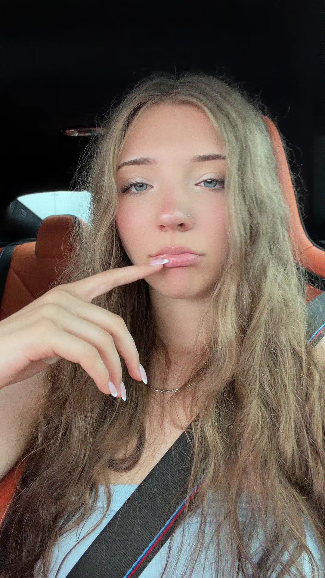 @kenzeygrey
