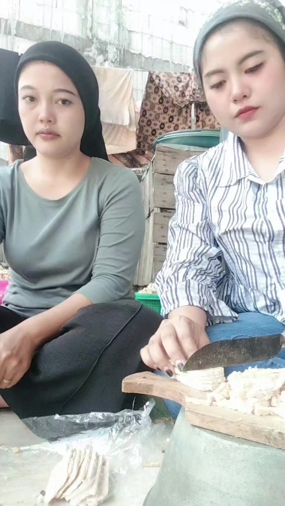 @Vikha230