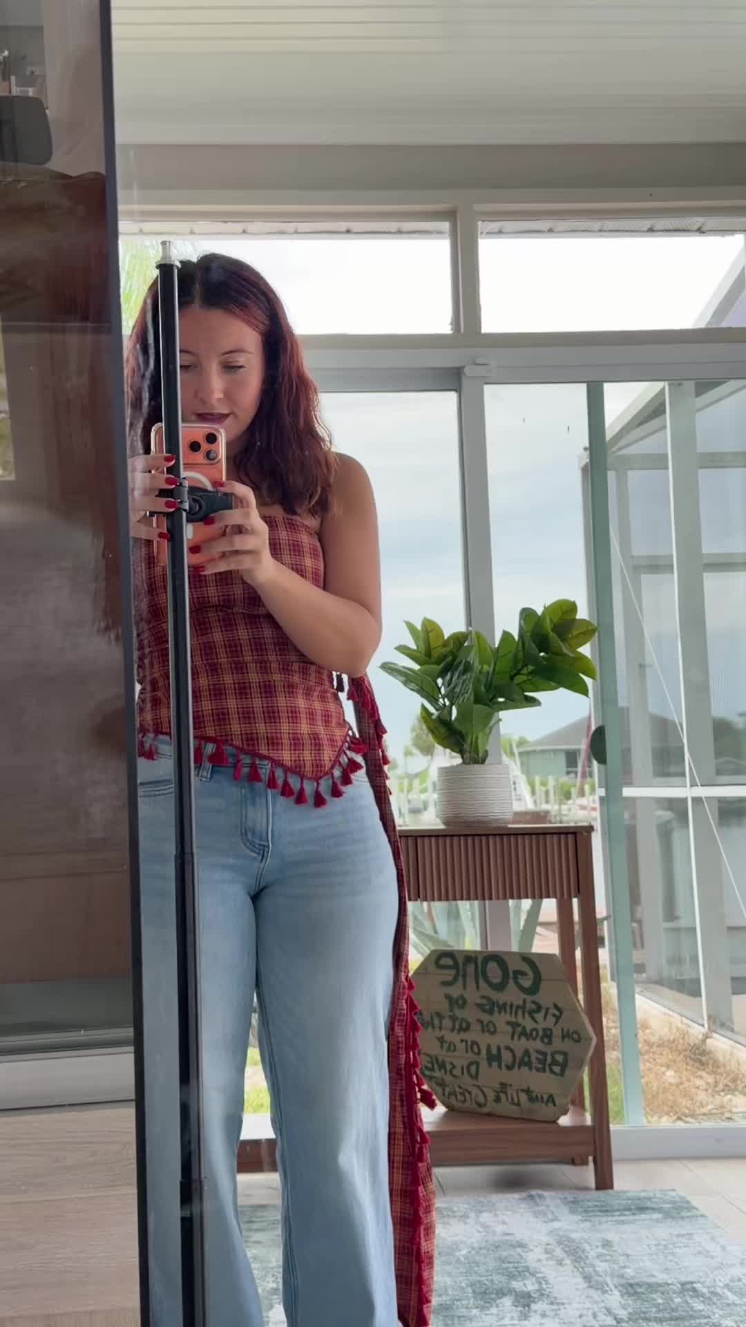 @momwithaplot