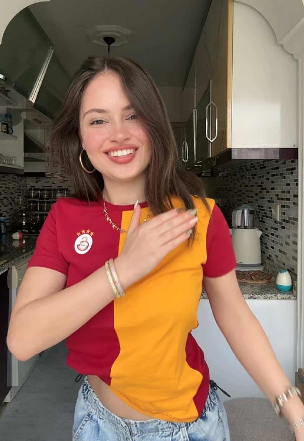 @Lara