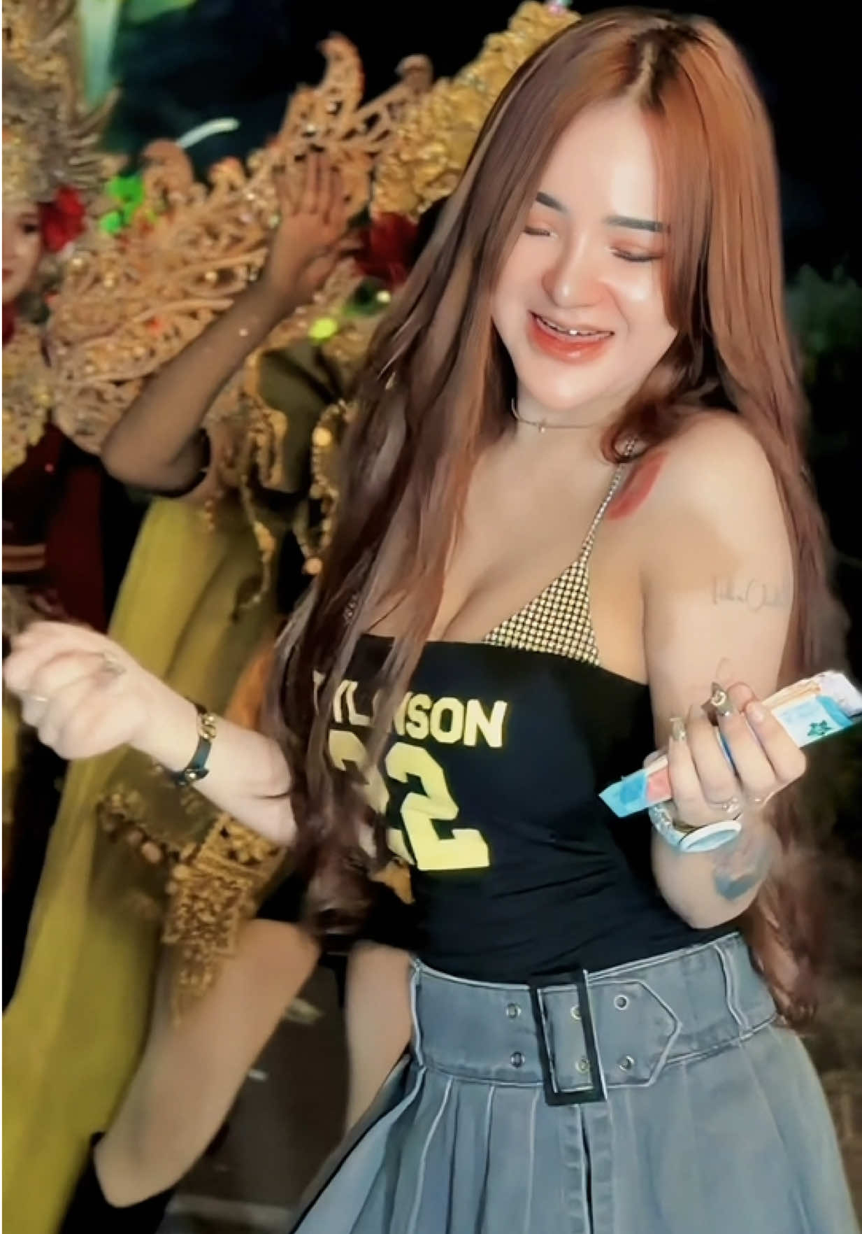 @𝐂𝐇𝐄𝐋𝐋𝐎𝐖💋