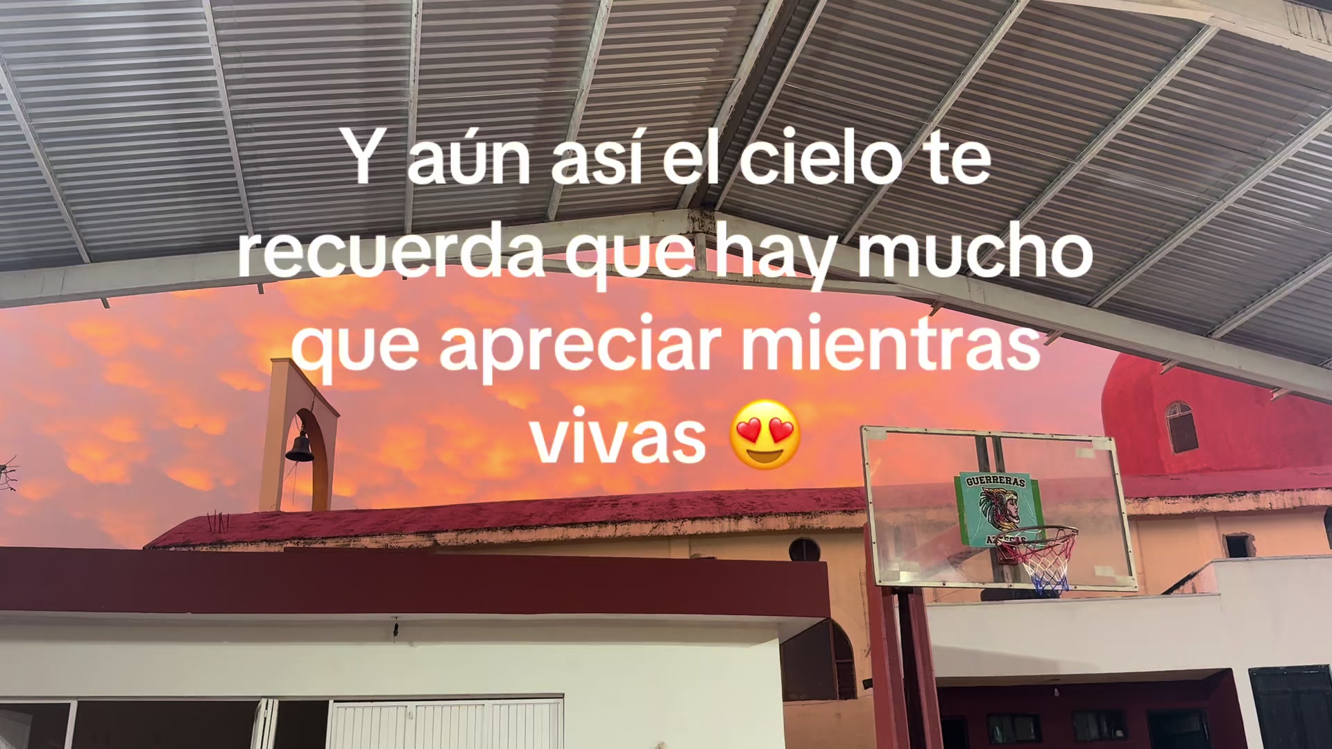 @historiasquesuceden