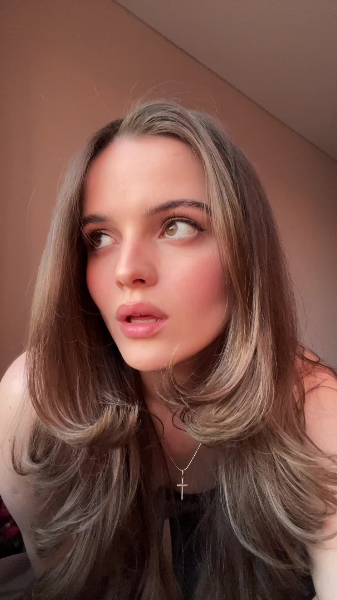 @valeriya
