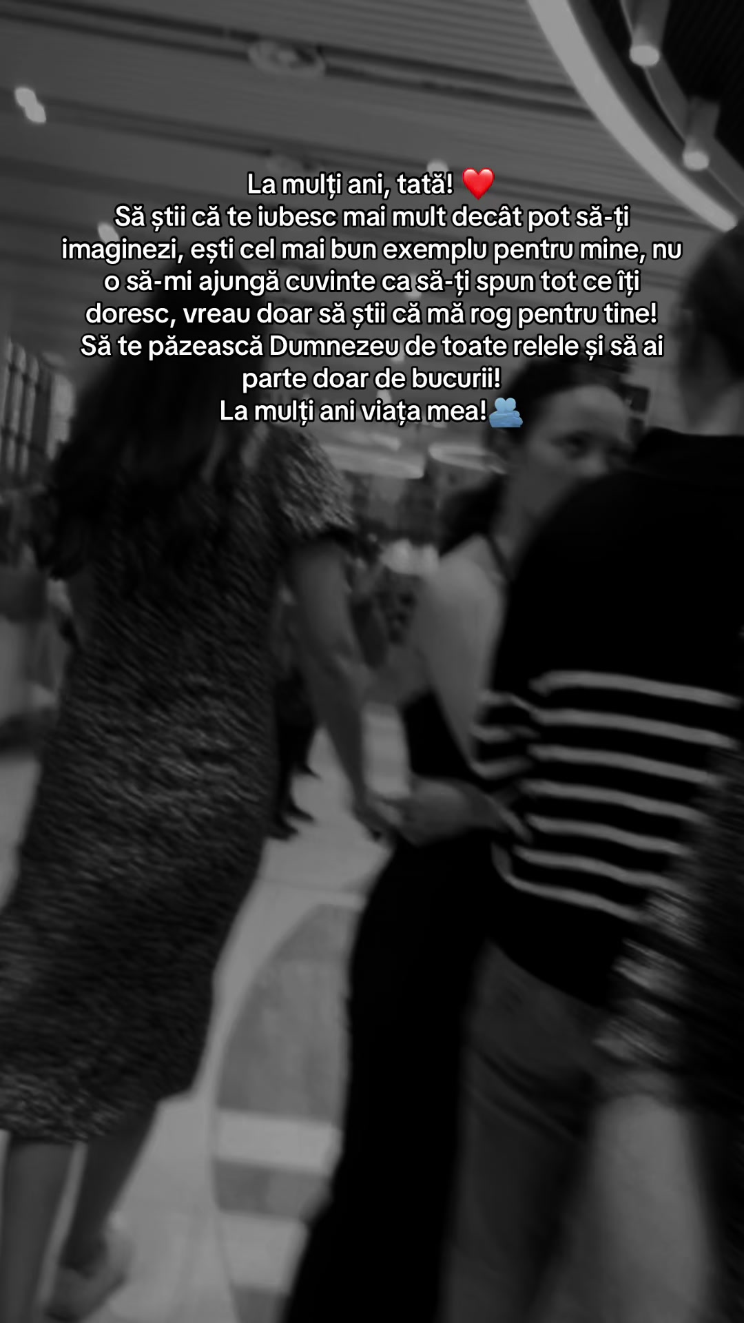 @))))