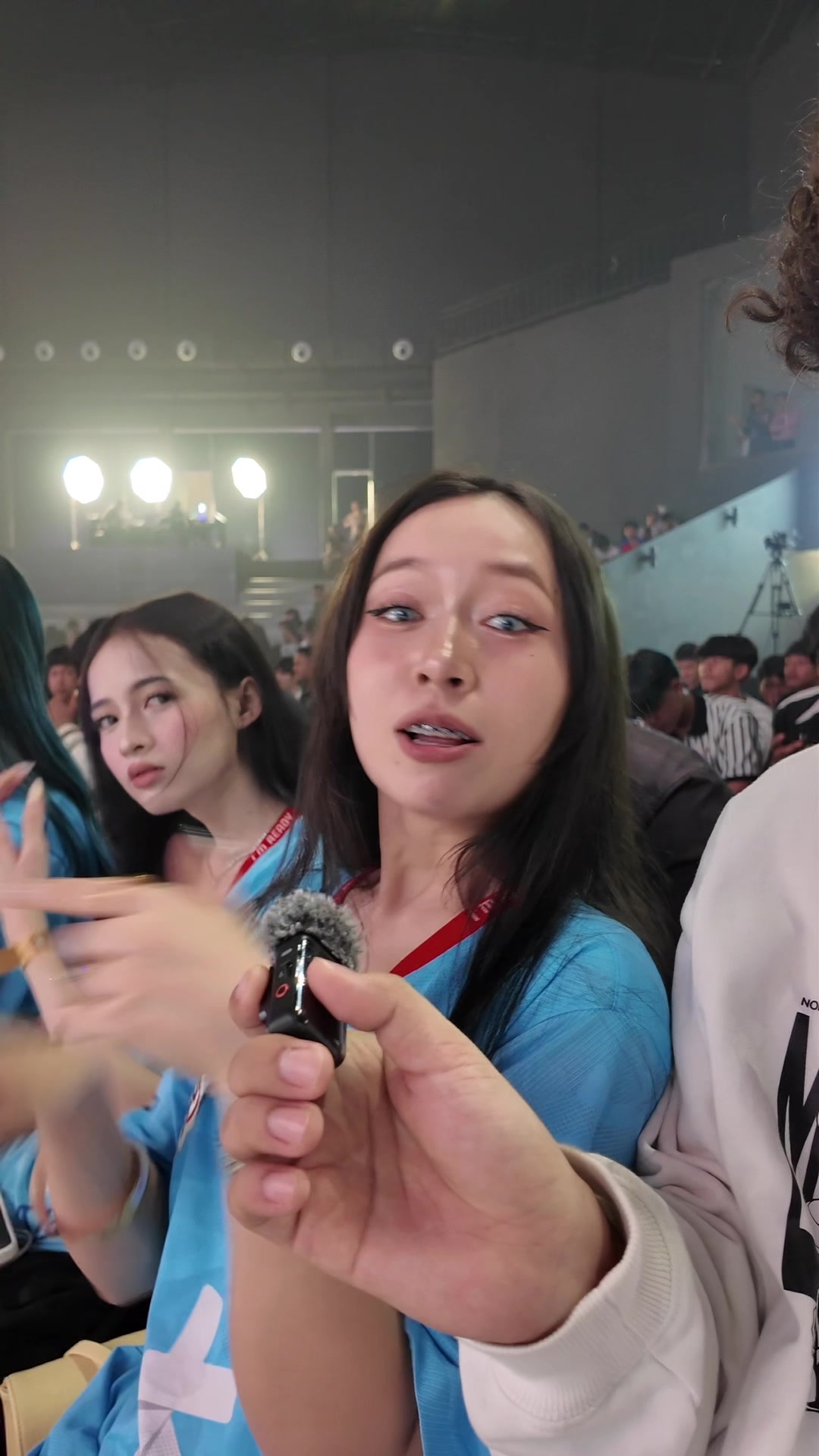@D.FanGz-រ៉ាឌី