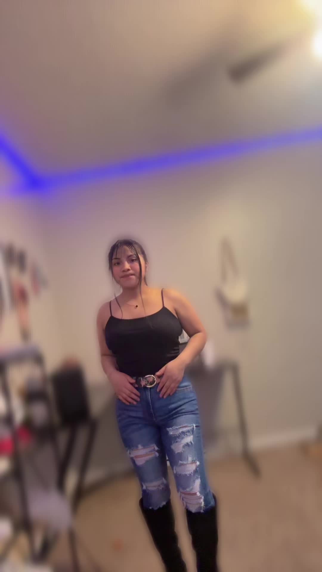 @🍒.